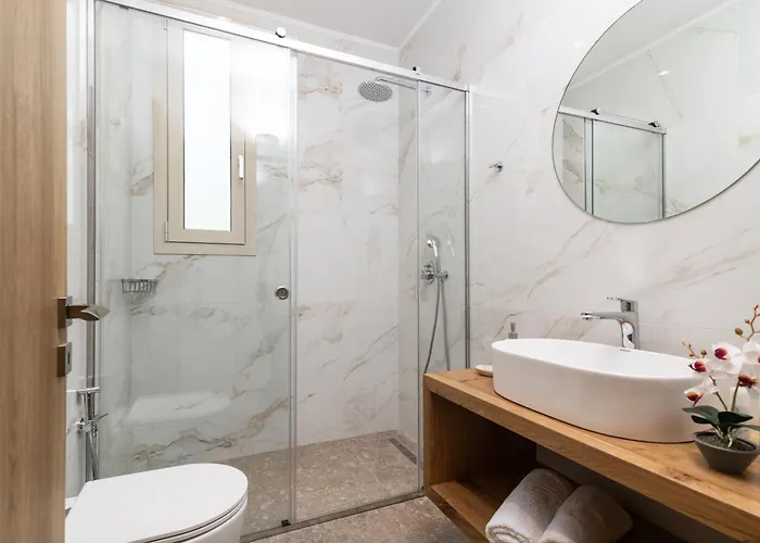 ヴィラ Mavra Plános